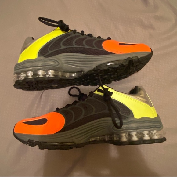 Size 9.5 - Nike Air Tuned Max Volt Total Orange 2022 Running shoes NO BOX - Picture 7 of 12